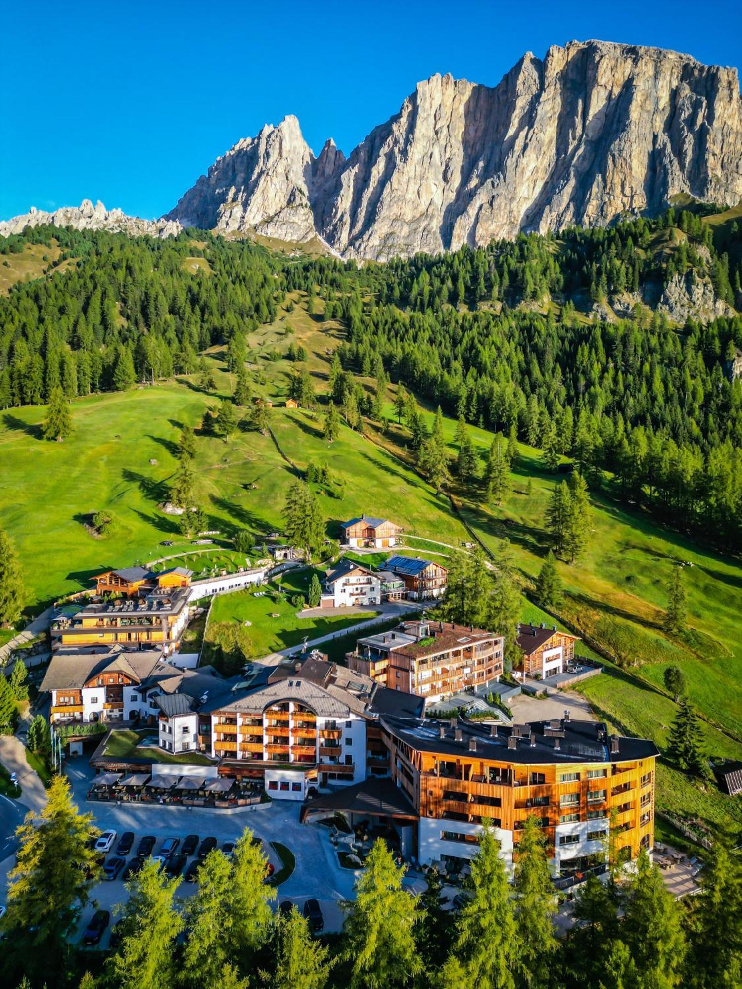 Kolfuschgerhof Mountain Resort エクステリア 写真